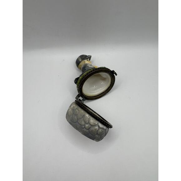 Vintage Porcelain Trinket Box With Little Boy and Duck - Picture 4 of 5